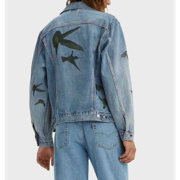 New Vintage Levi's Denim Blue Trucker Work Button Up Jean Jacket Songbird Size M